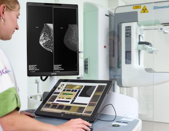 Totaalaanbod borstkankerdiagnostiek in SJG Weert met introductie contrastmammografie