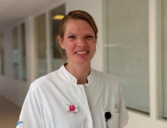 Onderzoek naar beste behandeling haarnestcyste