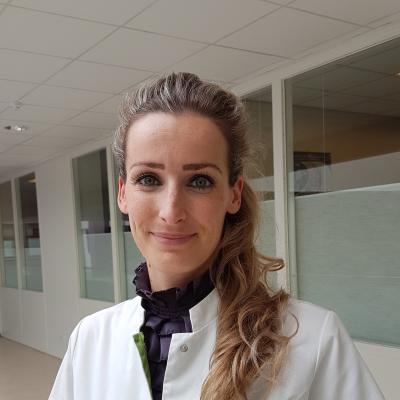Dr. M.E.P. van den Elzen